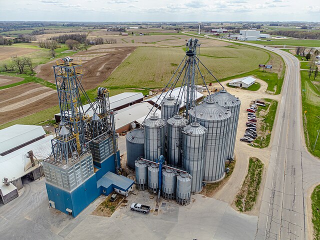 Grain storage warehouse